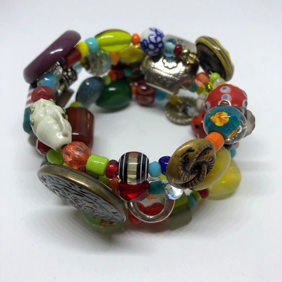 Handcrafted Bead and Button Bracelet ❤️ - Picture 13 of 16